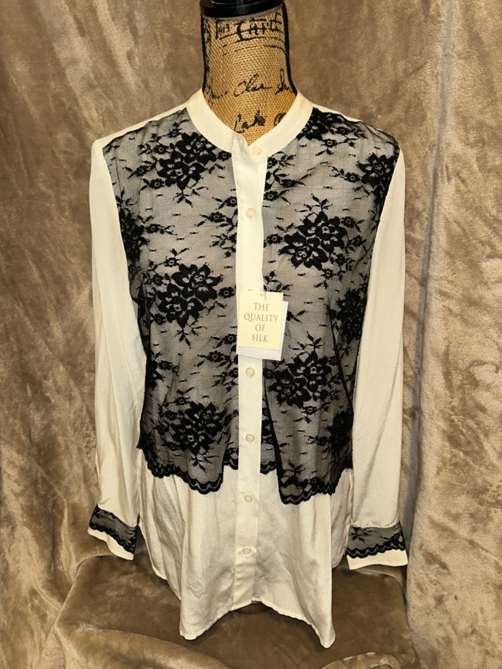 NWOT Victoria’s Secret 100% Silk Ivory Button Polished Sleek Shirt Black Lace M